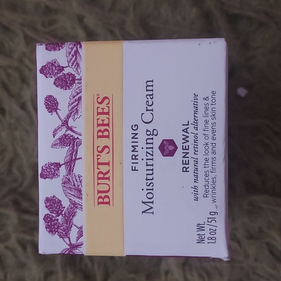 Burts bee's firming moisturizing cream